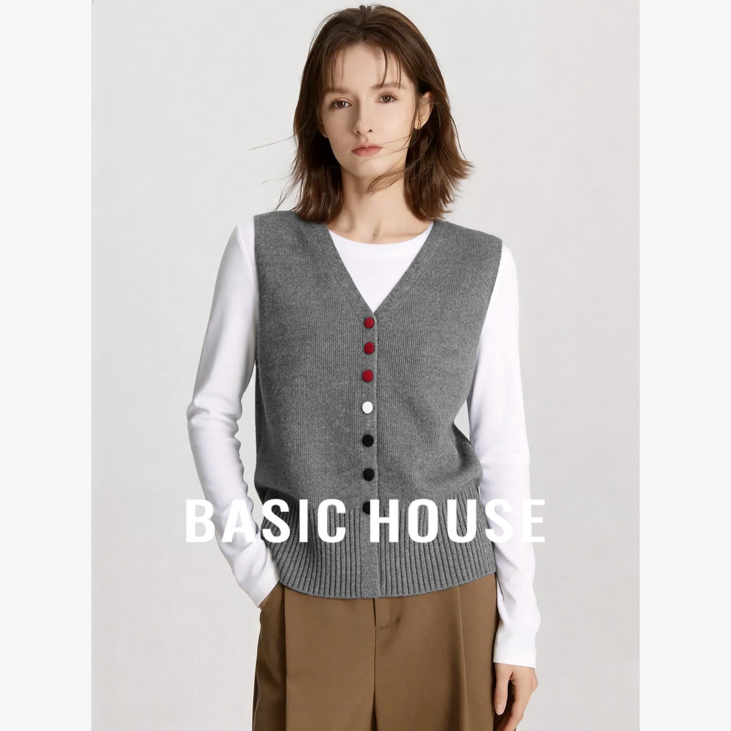 Basic House/百家好针织马甲女彩色纽扣设计感叠穿背心时尚百搭