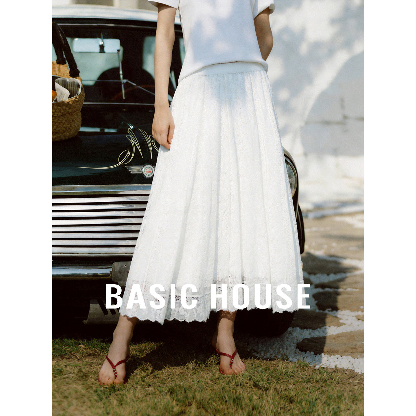 Basic House/百家好白色高腰蕾丝拼接半身裙新款中长款大裙摆裙子