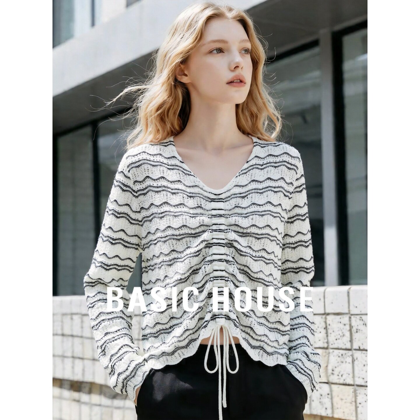Basic House/百家好文艺波浪纹V领抽绳针织衫女长袖百搭显瘦上衣
