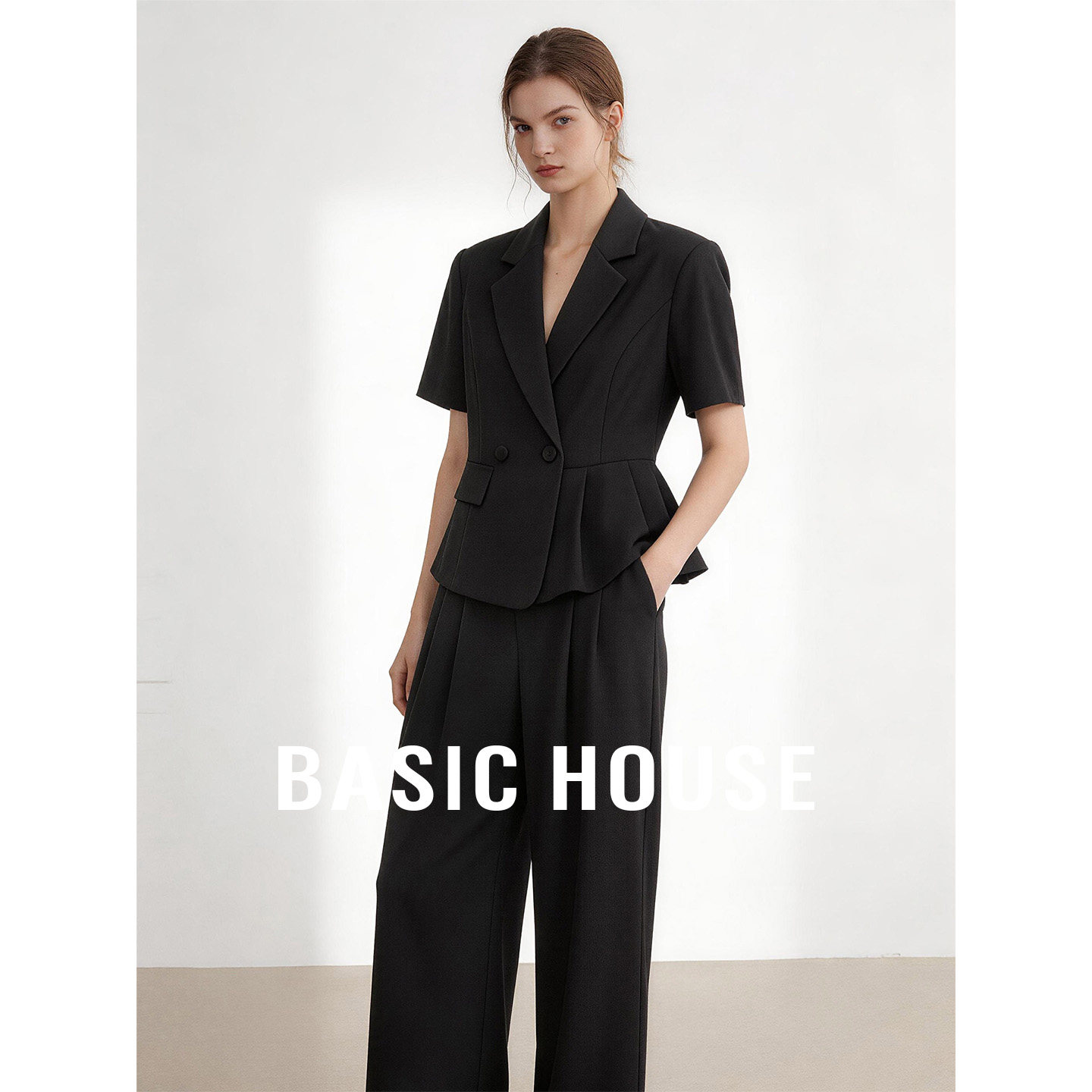 Basic House/百家好职场通勤套装女夏26黑色V领收腰直筒裤两件套