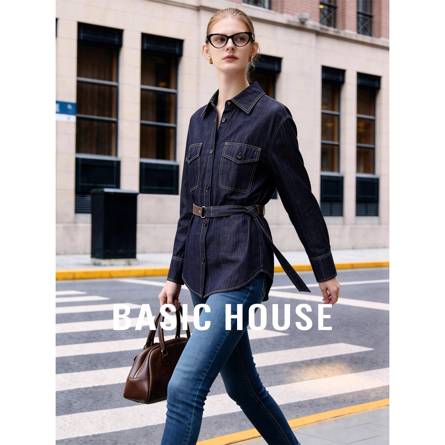 Basic House/百家好复古收腰牛仔衬衫秋配腰带宽松显瘦叠穿外套女
