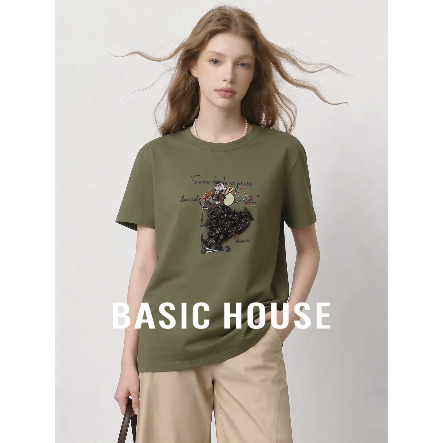 Basic House/百家好圆领短袖印花T恤宽松女夏韩版军绿色通勤日常