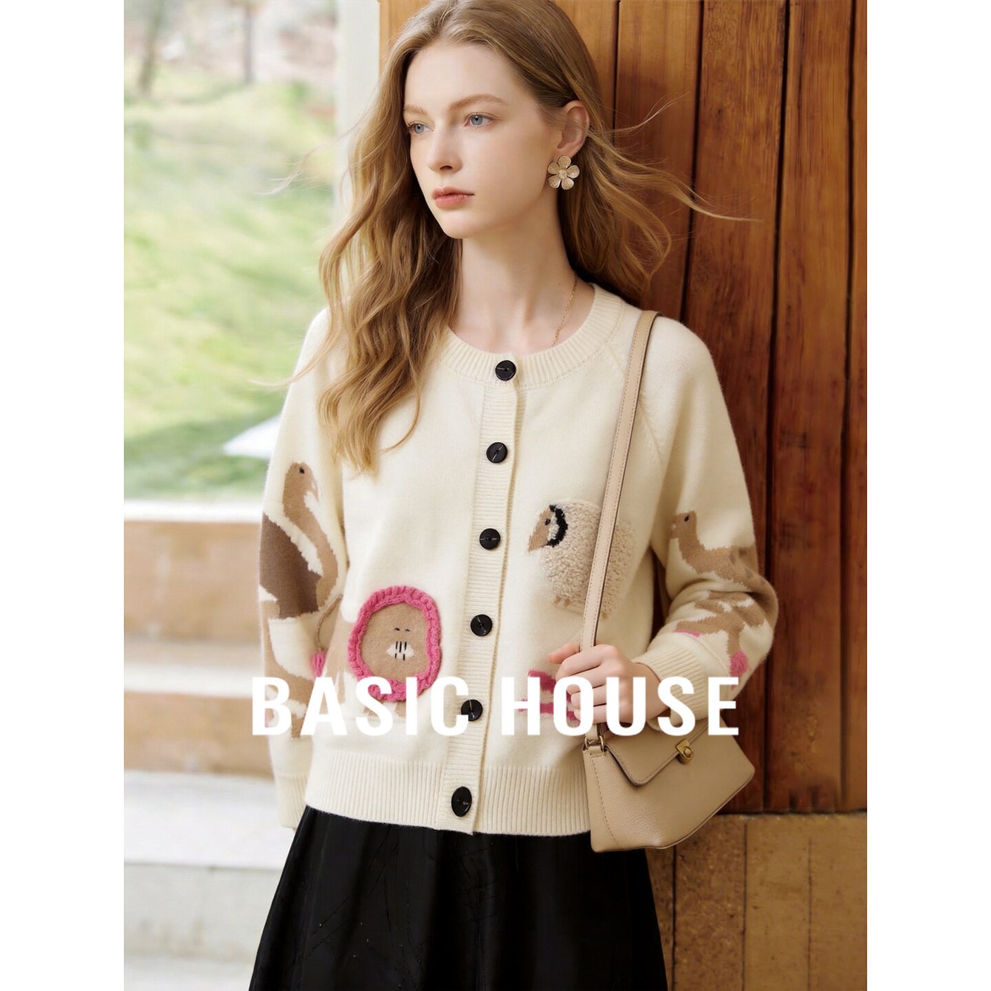 Basic House/百家好甜美可爱卡通刺绣针织开衫女圆领毛衣外套上衣