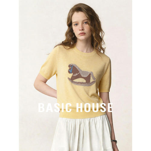 Basic House/百家好黄色圆领小马刺绣设计短袖针织衫女夏百搭上衣