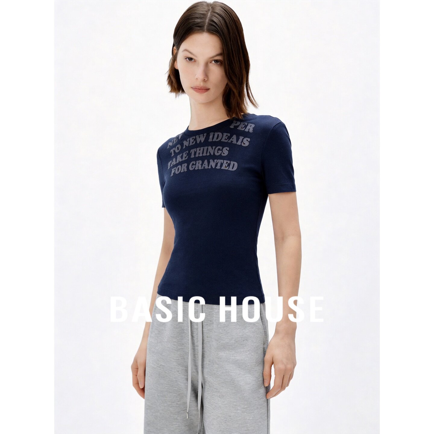 Basic House/百家好藏青色英文字母短袖T恤女夏修身弹力简约上衣