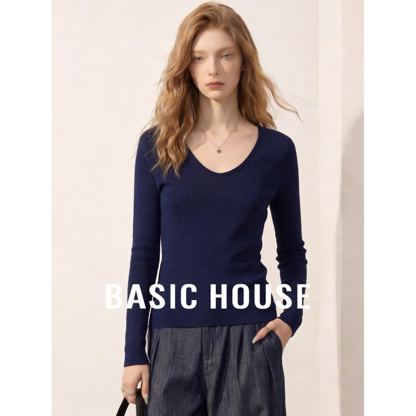 Basic House/百家好高级感V领长袖棉羊毛针织衫女修身打底上衣