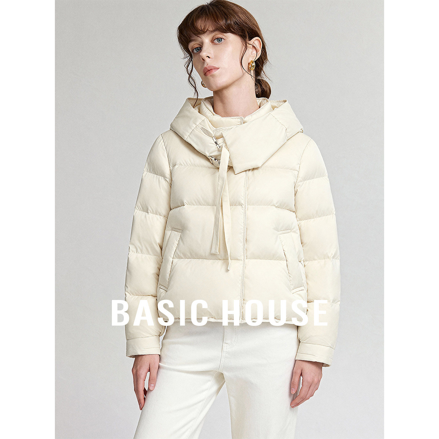 Basic House/百家好连帽短款白鹅绒羽绒服女冬季加厚保暖简约外套