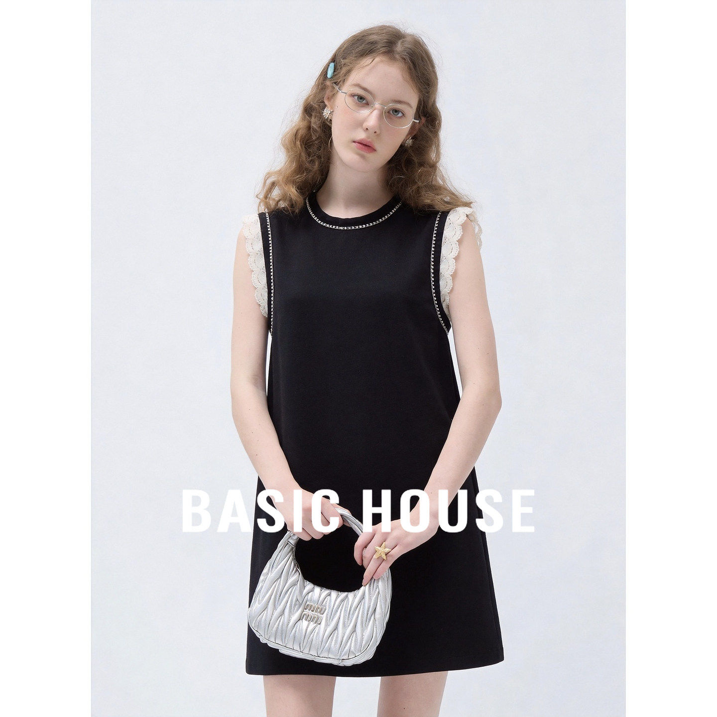 BasicHouse百家好亚麻无袖圆领显瘦连衣裙女夏蕾丝拼接宽松小黑裙
