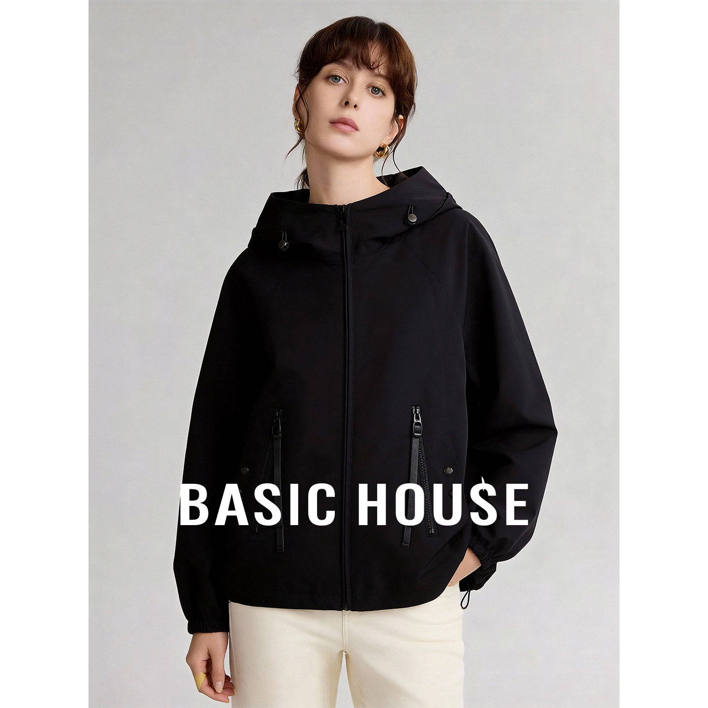 Basic House/百家好黑色机能风连帽短款外套女春宽松显瘦夹克上衣