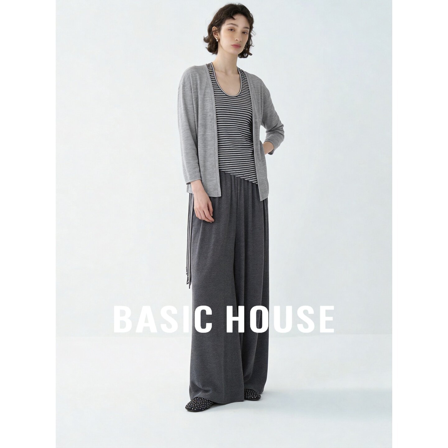 Basic House/百家好条纹挂脖背心吊带灰色短外套长裤三件套套装女