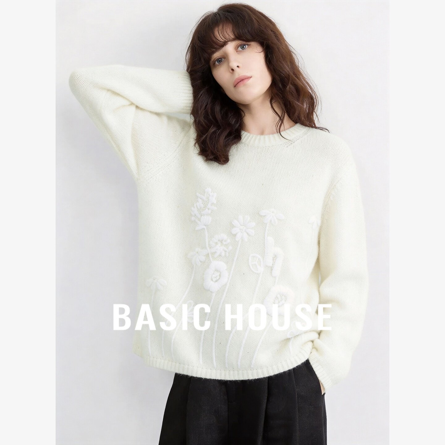 Basic House/百家好重工钩花立体花朵毛衣女圆领宽松氛围感针织衫