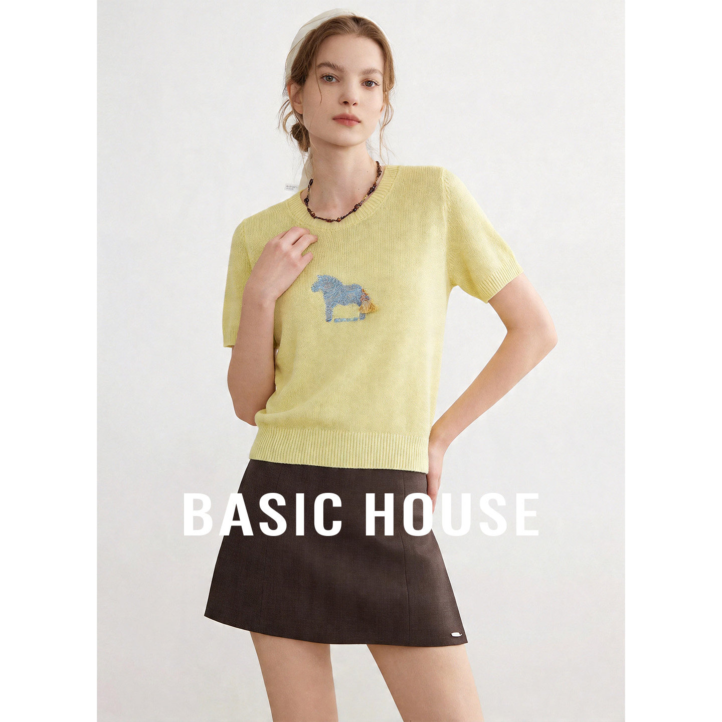 Basic House/百家好黄色圆领舒适透气百搭短袖针织衫女夏季上衣