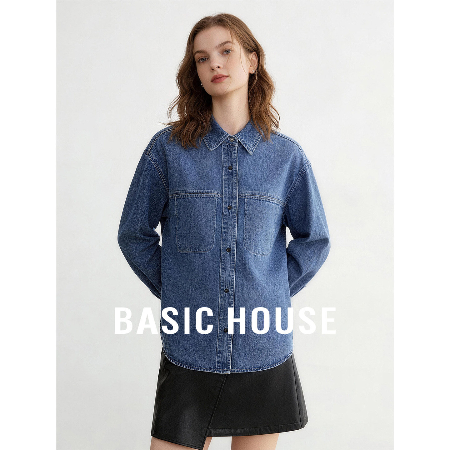 Basic House/百家好蓝色复古做旧牛仔工装衬衫女秋通勤风衬衣上衣