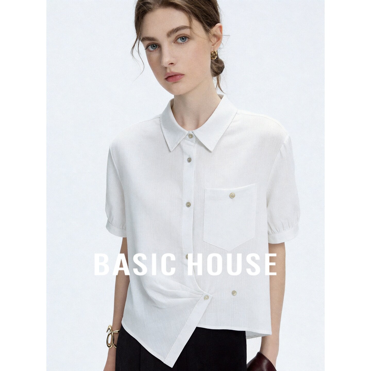 Basic House/百家好白色polo领莱赛尔透气不规则小众设计感衬衫女