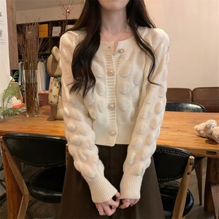 高级感软糯红色毛衣m女2023年春秋新款慵懒风短款纯色针织开衫外