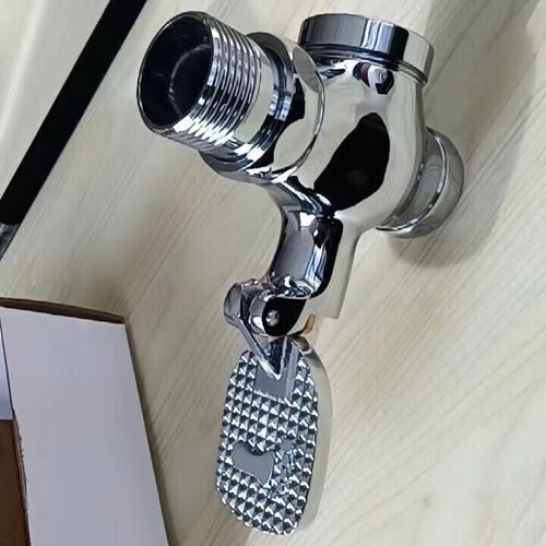 脚踏式冲水式踩大脚脚踏便冲洗门厕所关蹲坑