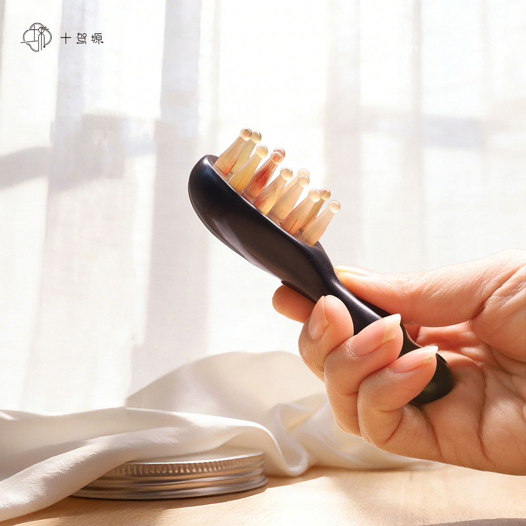 十驾塬天然绿檀木葫芦柄羊角头部按摩梳经络梳家用可携式长发卷发
