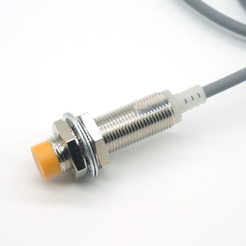 M邦拓斯接近关三线NN N常D2金属感应传感器NO