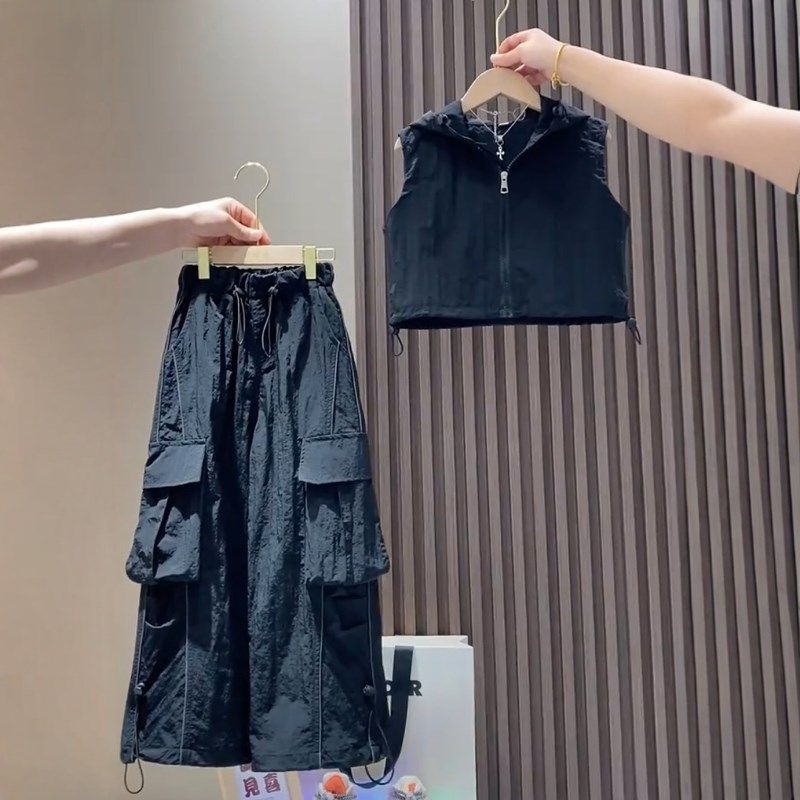 女童春夏新款潮酷美式连帽无袖拉链抽绳上衣工装阔腿裤炸街套装韩,童装/婴儿装/亲子装,套装,淘宝优惠券,粉丝福利购,淘宝优惠卷