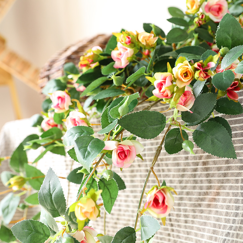 仿真玫瑰花壁挂藤条假花塑料花藤室内客厅墙壁墙面植物遮挡装饰花