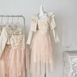 Acaine长款收腰a字立体花朵网纱吊带连衣裙女秋内搭法式气质裙子