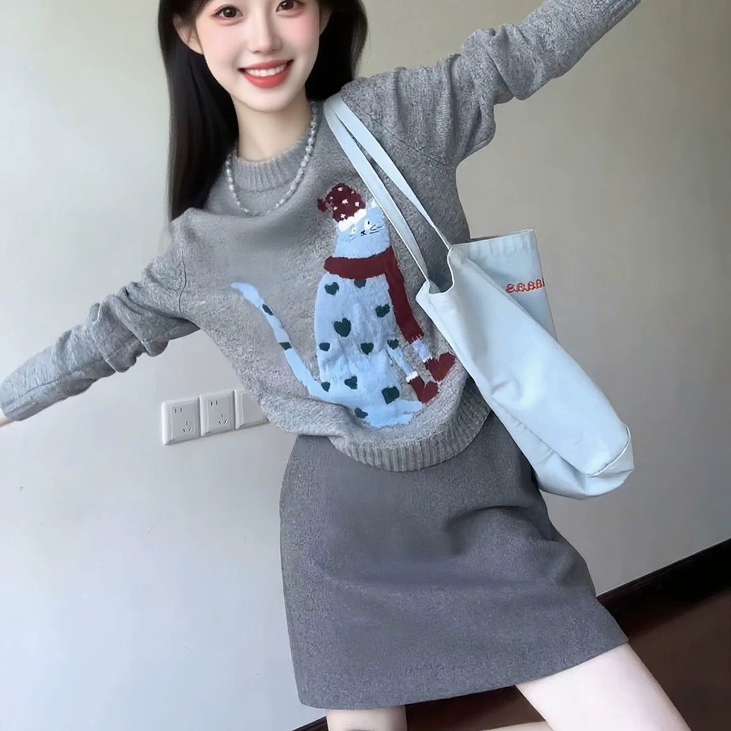 松弛感穿搭一整套海边度假连衣裙子女2025新款早秋季又酷又飒套装