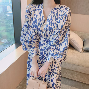 已出货 花色连衣裙 chic