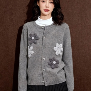 2025新款 独特chic温柔软糯小众上衣秋冬慵懒风高级感宽松针织毛衣