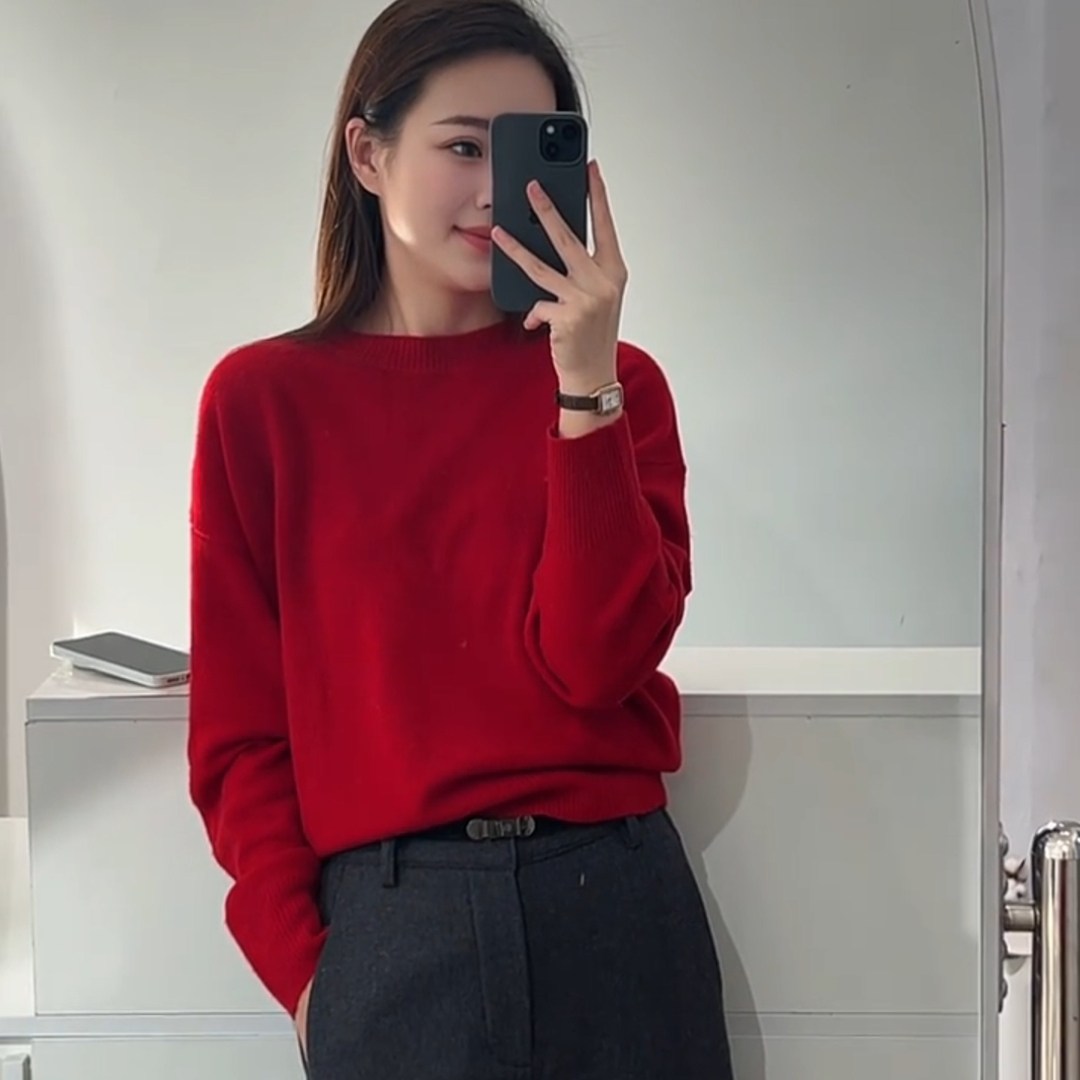 2026春季新款节日氛围感红色套头毛衣女设计感显瘦微胖针织打底衫,女装/女士精品,大码内搭,淘宝优惠券,粉丝福利购,淘宝优惠卷