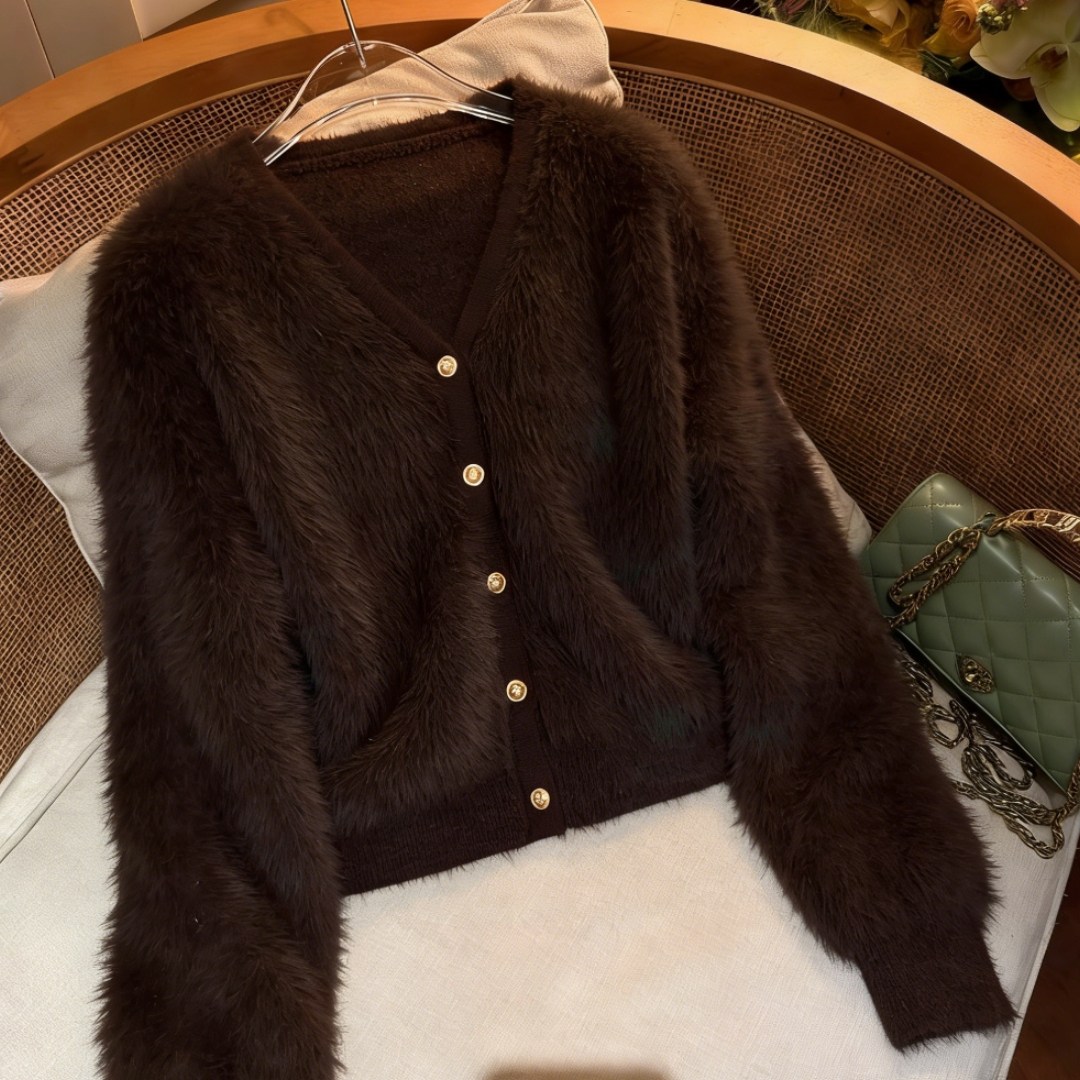 冬季新款咖色V领毛衣开衫高级感宽松软糯仿貂毛小个子显瘦针织衫,女装/女士精品,大码内搭,淘宝优惠券,粉丝福利购,淘宝优惠卷