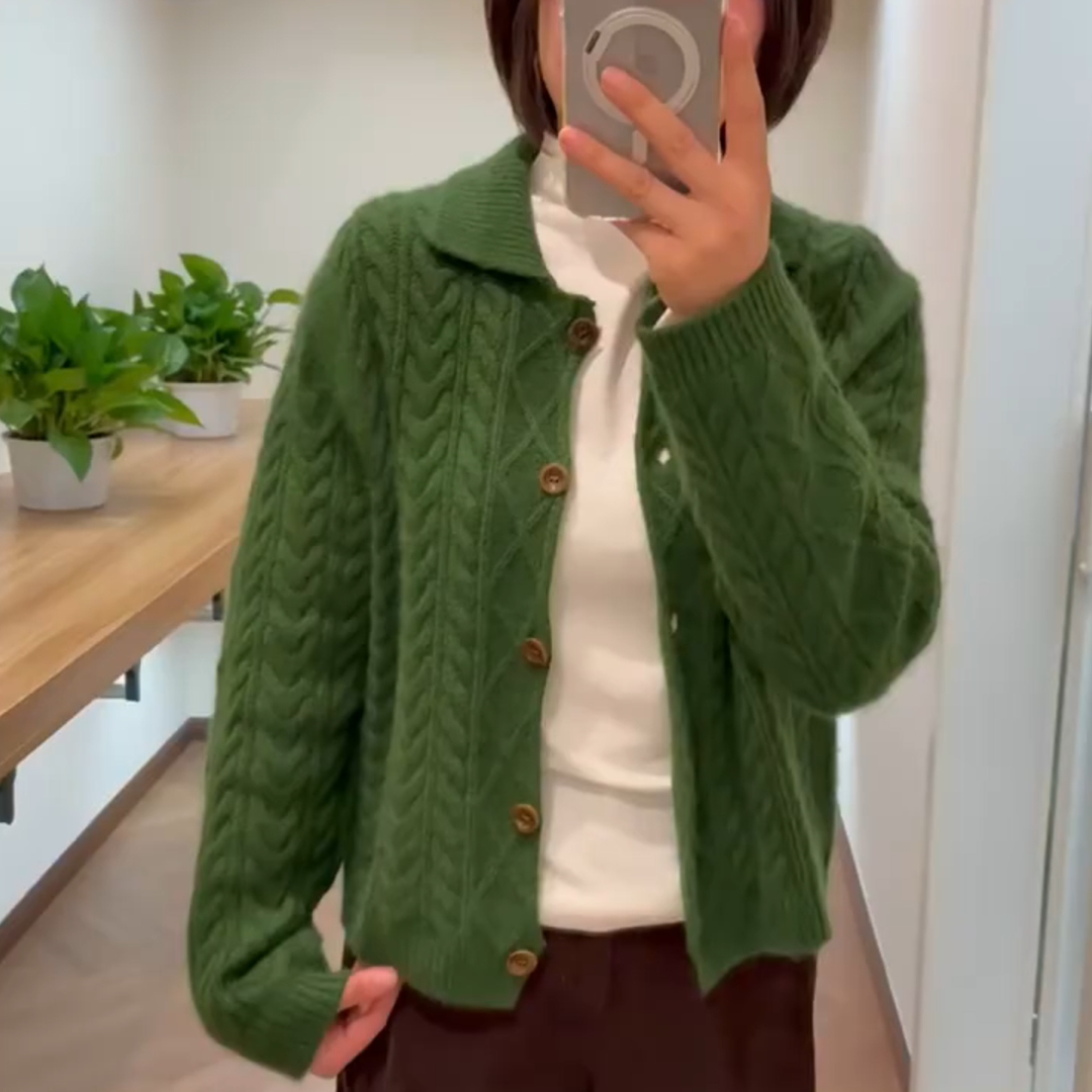 慵懒风高级感绿色针织毛衣开衫冬