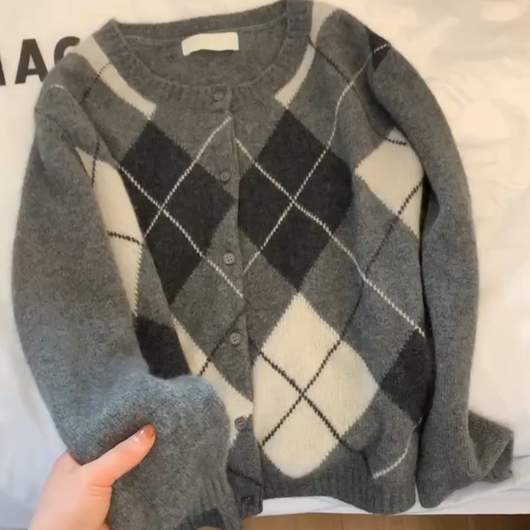 简约风柔软时尚减龄宽松毛衣外套