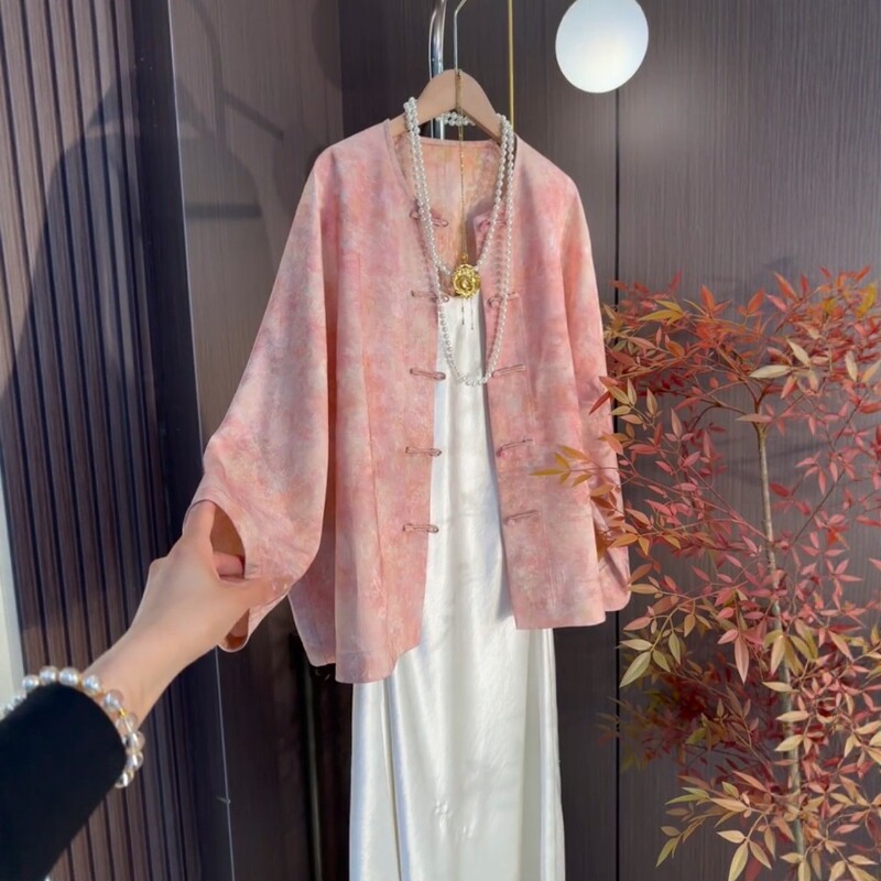 高级感轻奢温柔系提花刺绣衬衫女图片