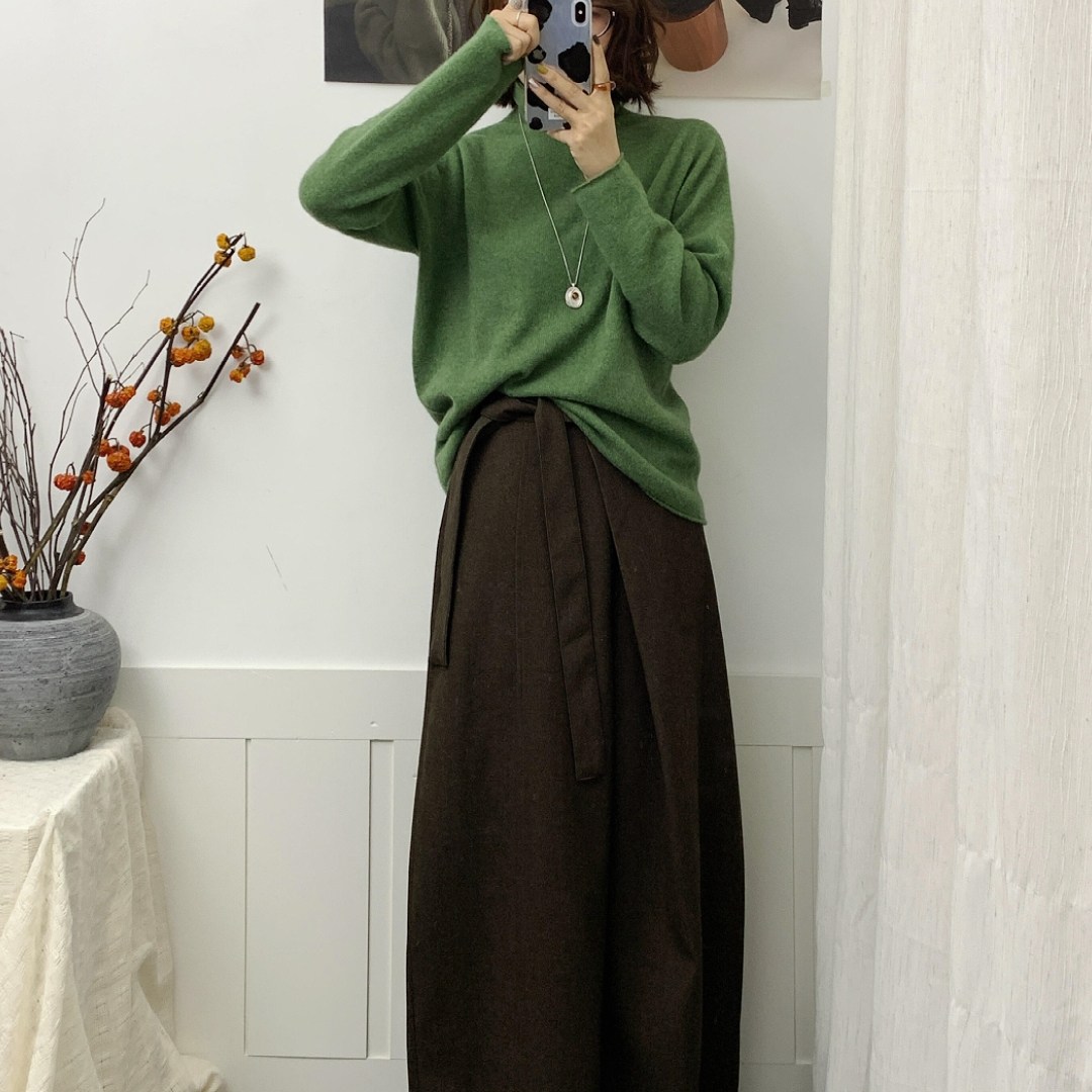 阁脂家绿色高领针织衫女设计感今年流行独特气质修身显瘦内搭上衣,女装/女士精品,大码内搭,淘宝优惠券,粉丝福利购,淘宝优惠卷