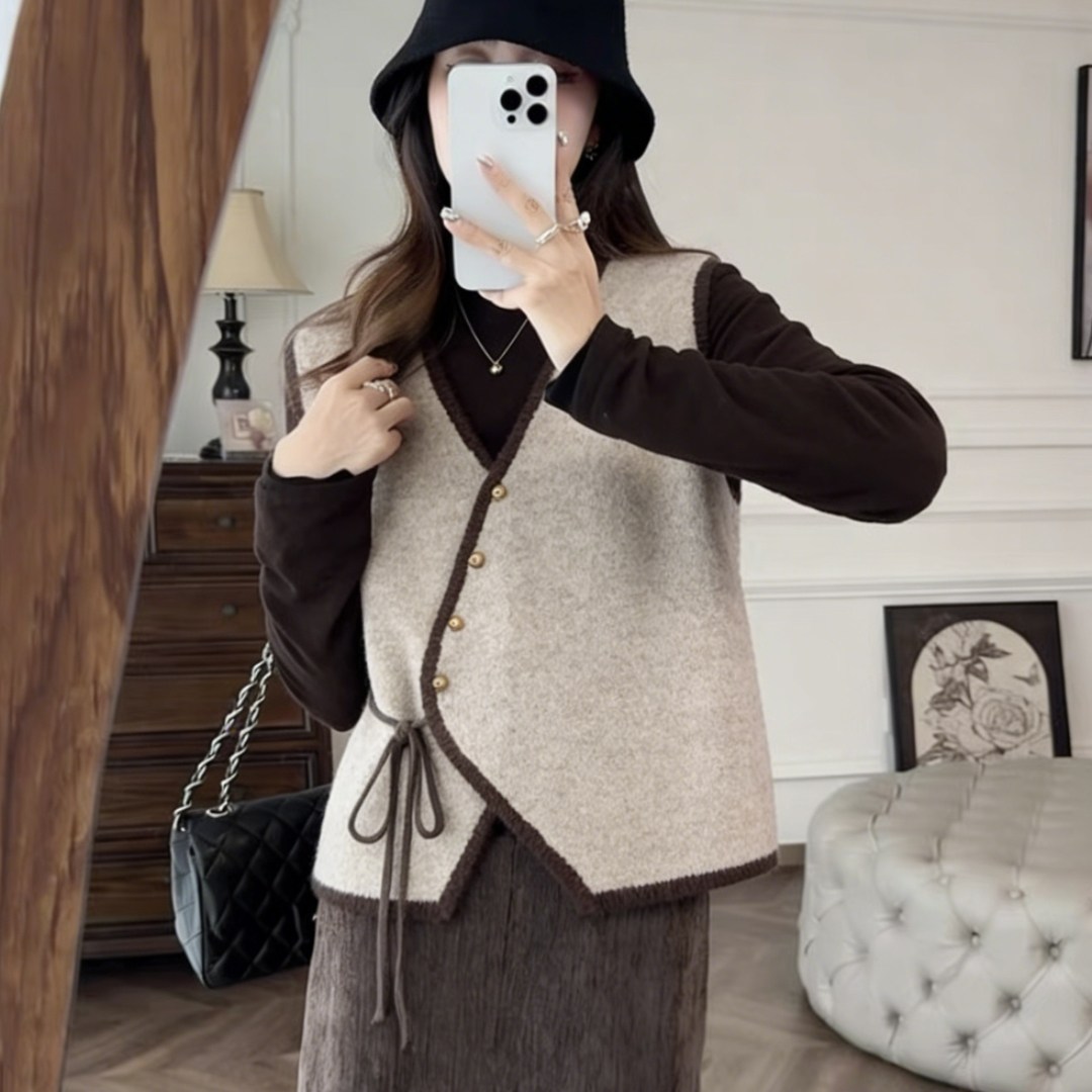 欧货高端大牌复古高级感慵懒风V领针织马甲秋冬新款宽松保暖上衣,女装/女士精品,大码内搭,淘宝优惠券,粉丝福利购,淘宝优惠卷