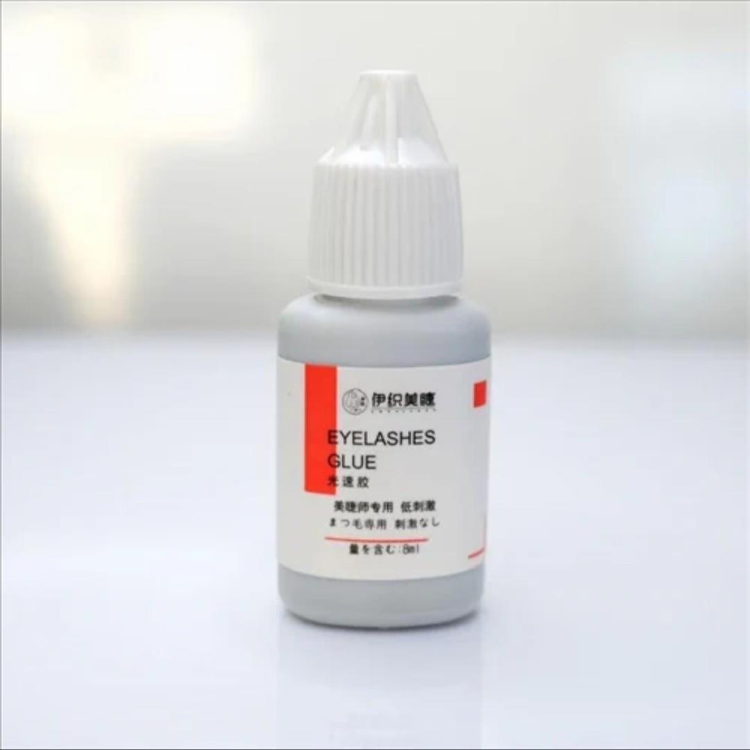 伊织飞睫光速美睫胶水0.5秒速干防敏持久牢固8ml韩国进口睫毛胶水