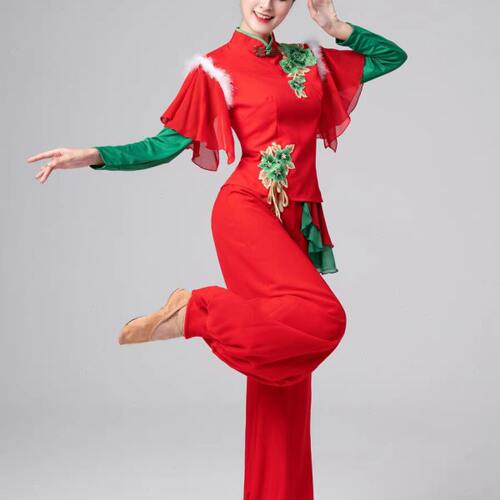 秧歌服女2023新款演出服扇子舞红色喜庆灯笼舞表演服中国风打鼓服