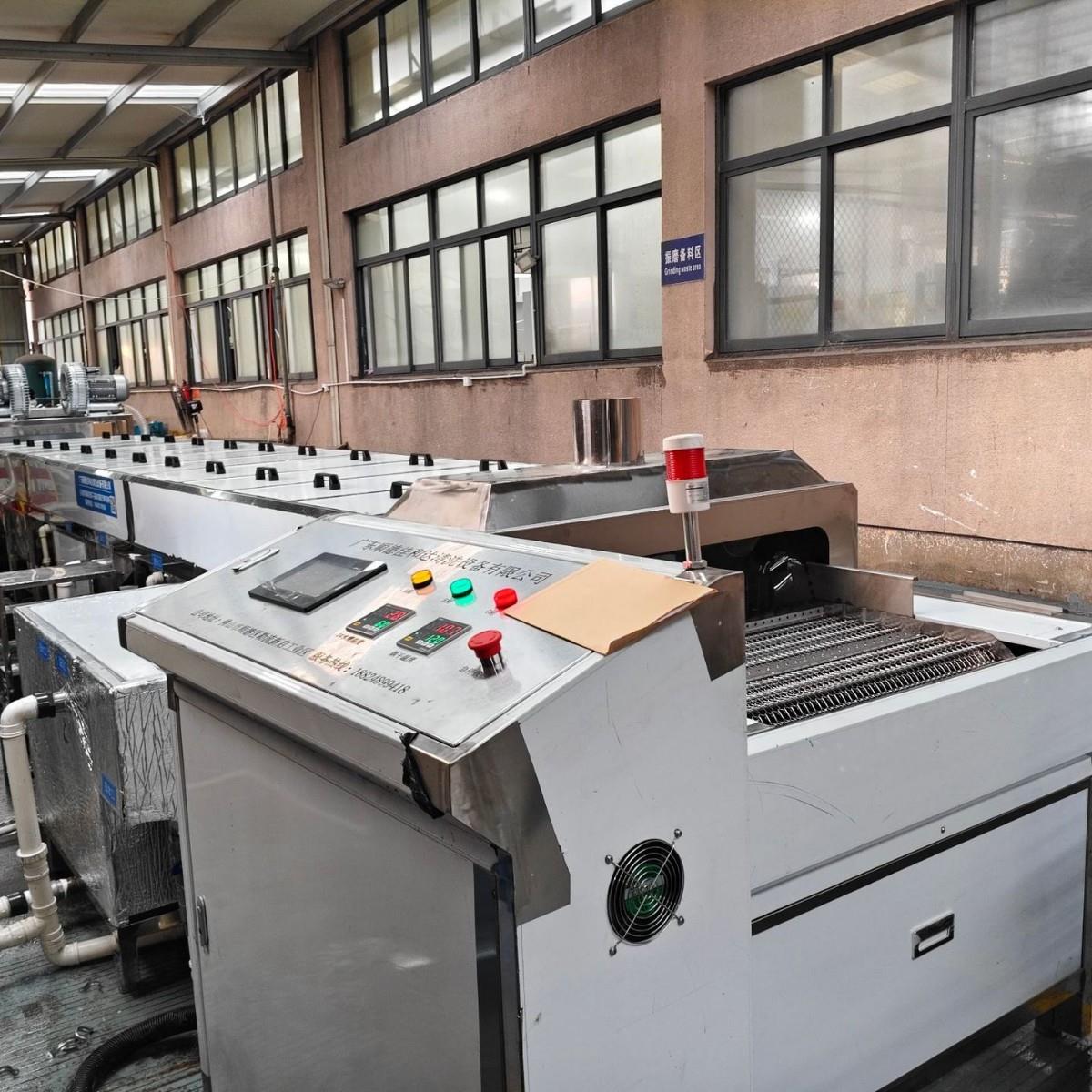 江苏喷淋超声波清洗机高低温风循环固化烘干炉清除油污清洗设备