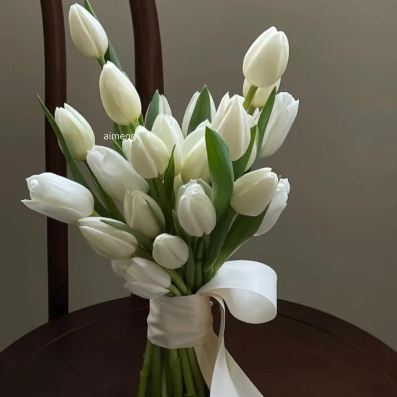白色系浪漫马蹄莲仿真手捧香皂花成品装饰品惊喜礼物送闺蜜花束礼