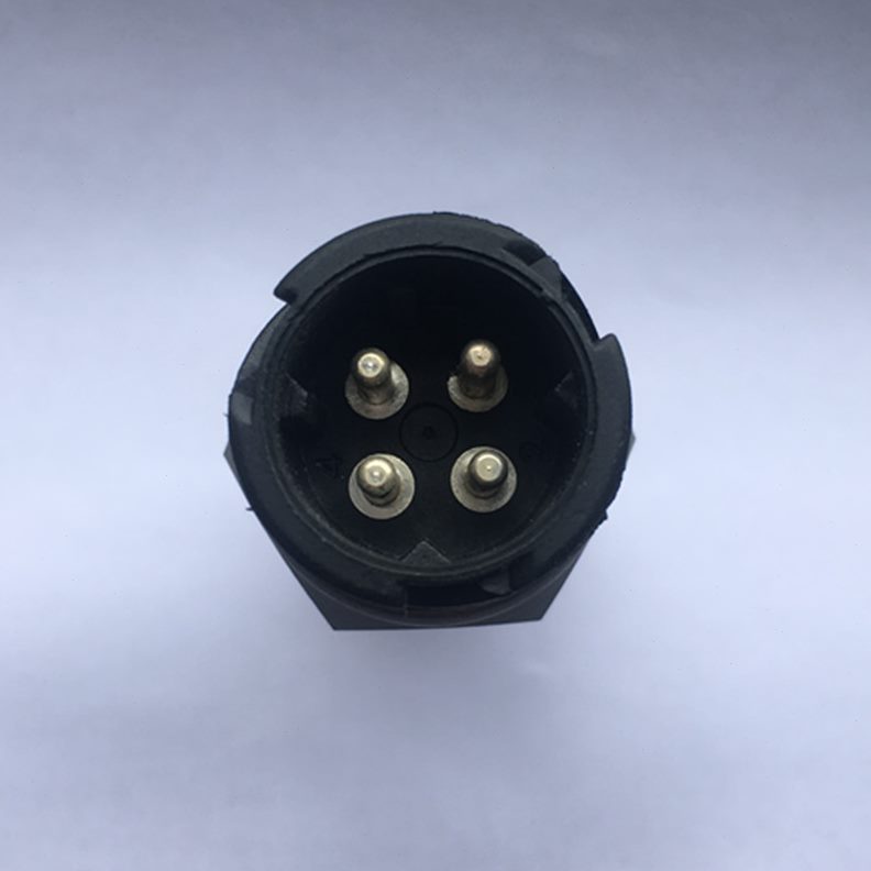 表21250速传感器于52010货车9汽车码表.里程4圆车传感器插适用