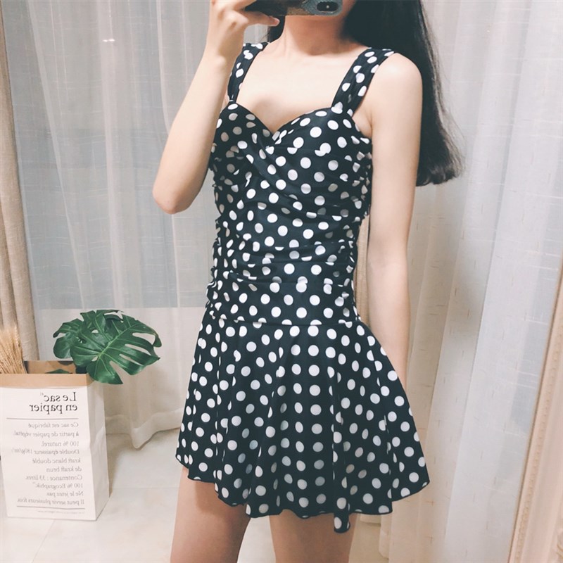 大码泳衣女胖mm遮肚200v斤小大胸连体显瘦波点保守聚拢度假游泳装