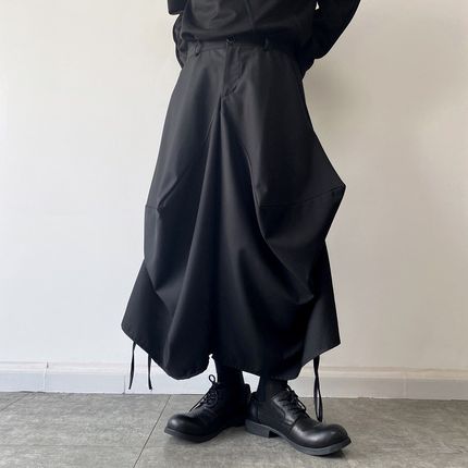 山本风暗黑个性不规则立体阔腿裤裙裤抽带设计九分裤舞台装发型师