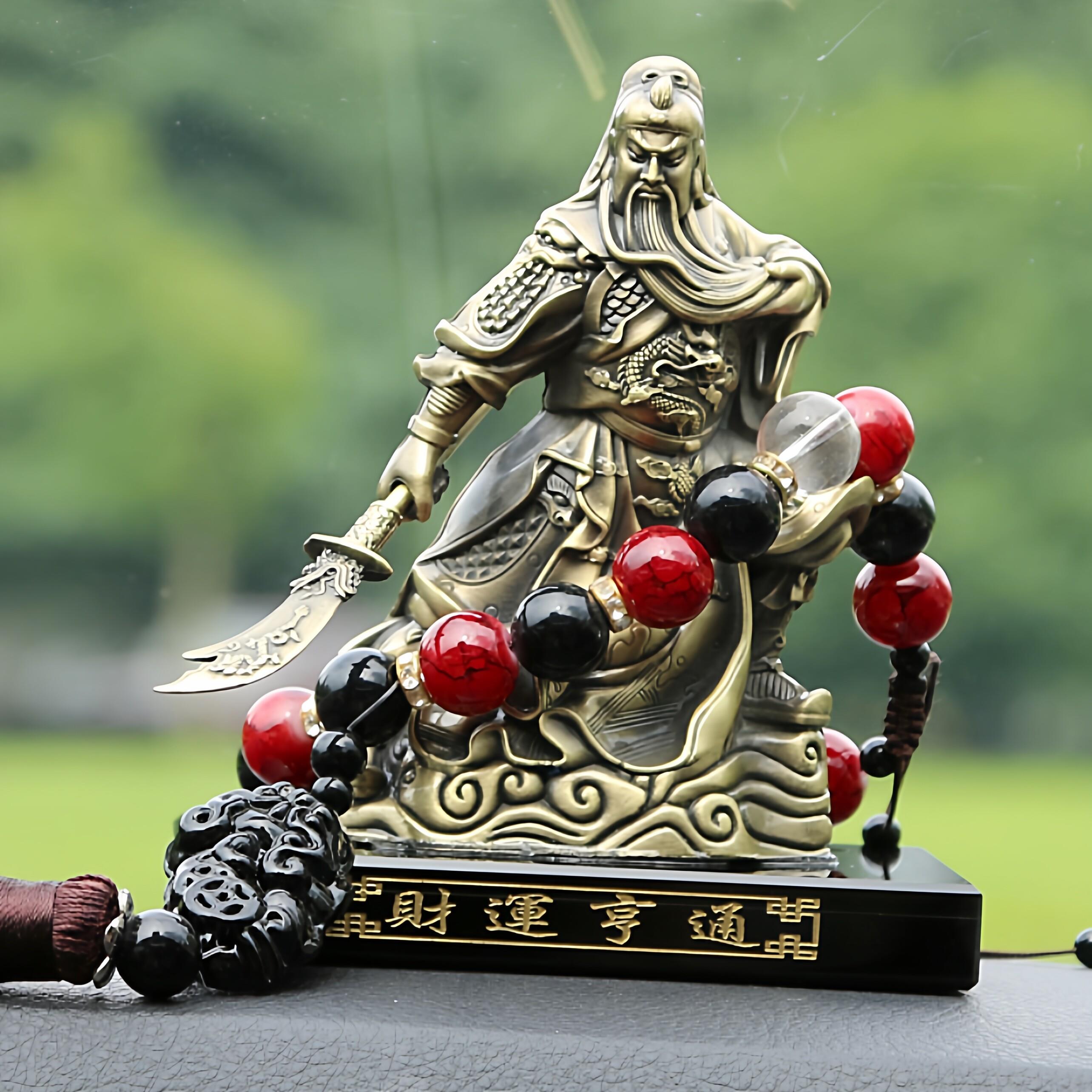 关公汽车摆件车载高档装饰用品武财神香薰男士车内车内中控台装饰