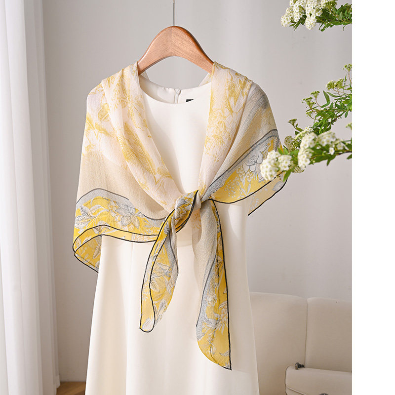 真丝丝巾女2025新款夏季薄款围巾三角大披肩纱巾外搭高端防晒夏天,服饰配件/皮带/帽子/围巾,围巾/丝巾/披肩,淘宝优惠券,粉丝福利购,淘宝优惠卷