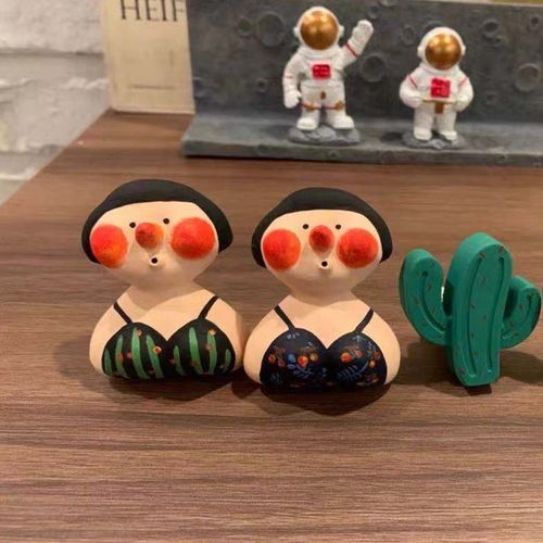 车载香薰扩香石手作创意童趣小胖妞出风口香水夹车内装饰摆件香氛