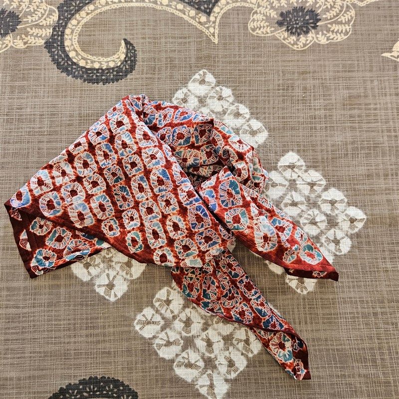 云南手工扎染方巾脖巾头巾小茶巾搭配包包天然草木套色染新春礼