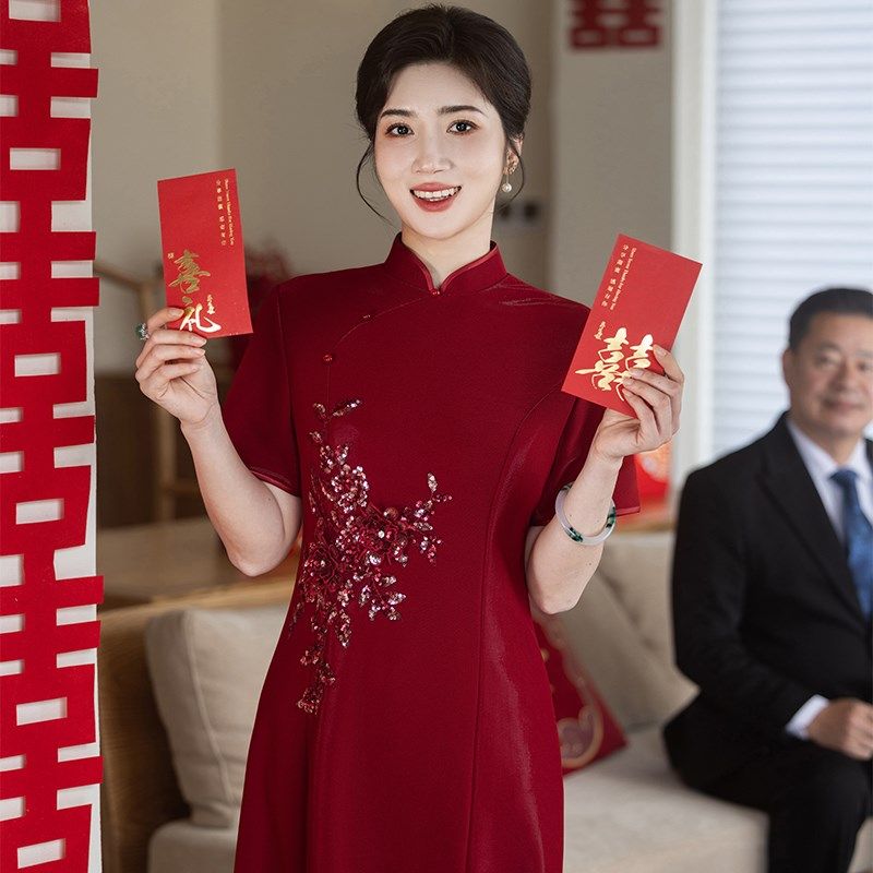 夏季妈妈婚宴礼服结婚中式旗袍2025新款喜婆婆订婚红色喜服连衣裙