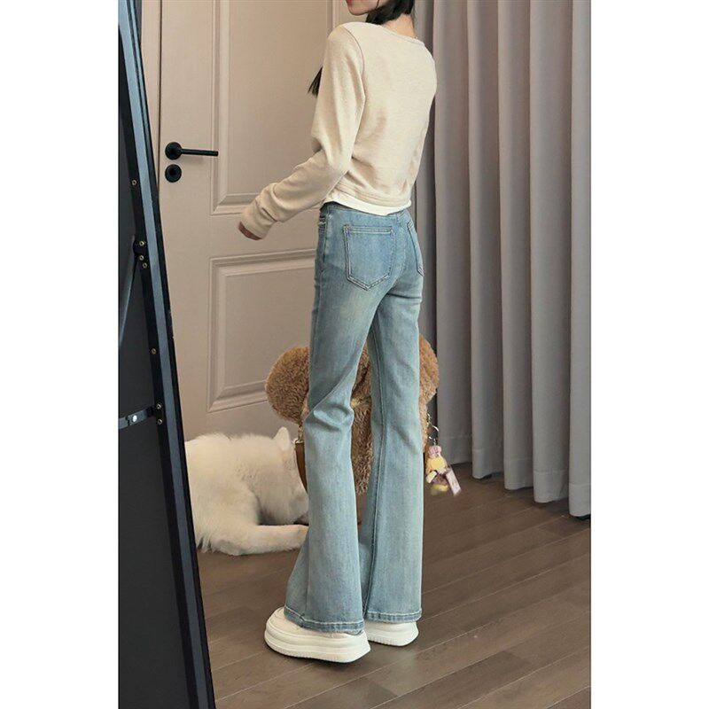 王家有鱼2025春款高腰微喇叭浅色女牛仔裤薄款显瘦百搭女时尚小众