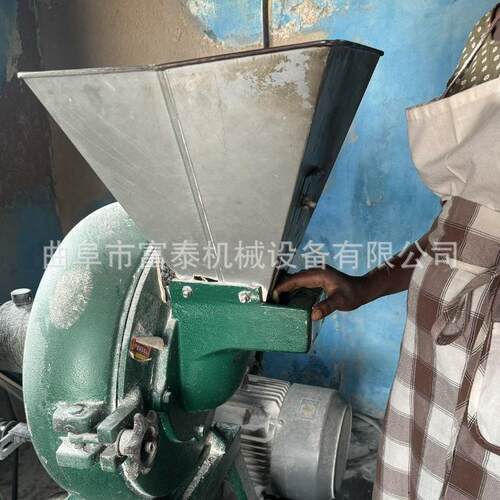 跨铸境销售玉米大打豆磨粉机 铁 ABS式齿盘粉碎机大米木薯干粉机