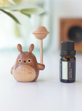 工位爱解压精神状态上班发疯迷你龙猫治愈情绪风车旋转龙猫